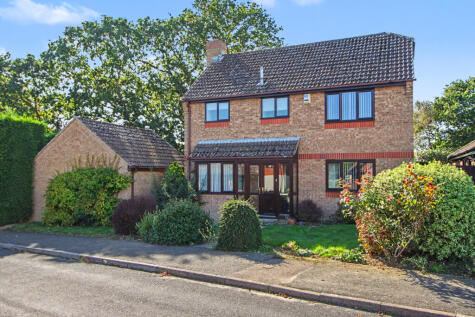 1 Spindlewood Drive, Bexhill-on-Sea, East Sussex, TN39 4RR