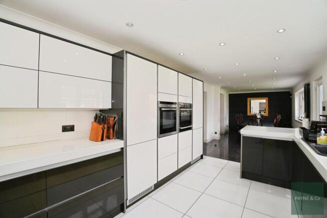 Kitchen / Diner