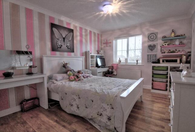 Bedroom with en-suite