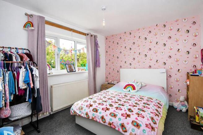 4 bed Detached for sale Image 10