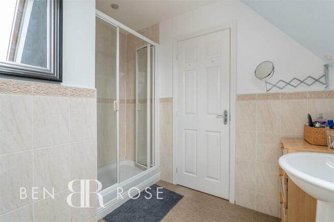 Jack & Jill Ensuite