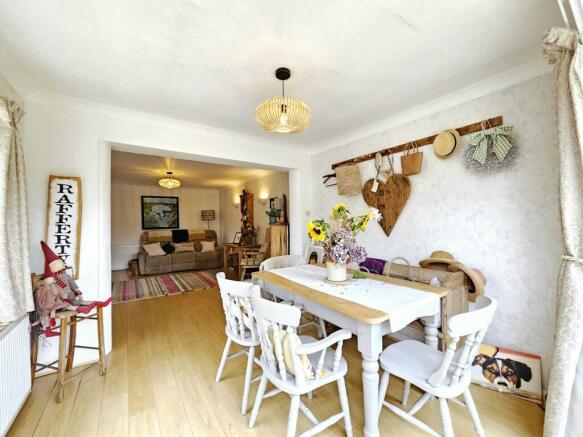 2 bed Semi-Detached Bungalow for sale Image 4