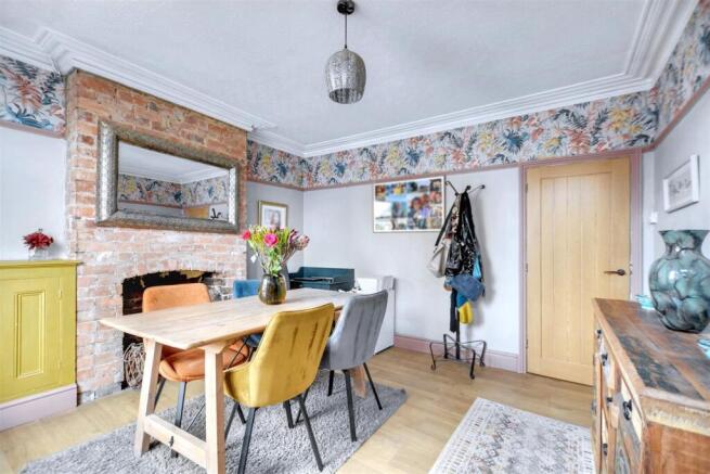 Dining Room_2.jpeg