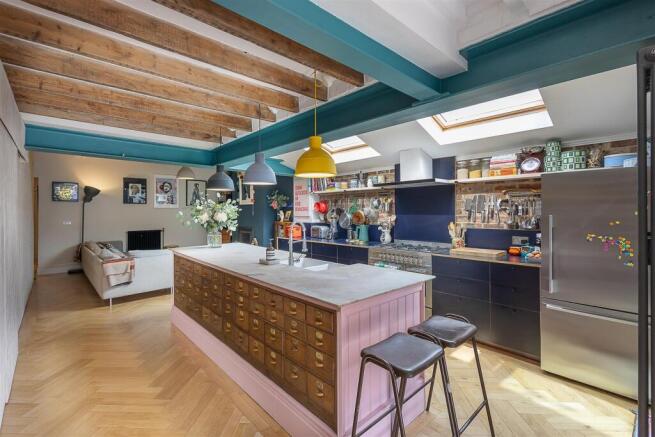 Open Plan Kitchen/Diner & Living Space