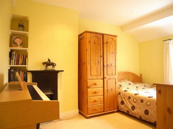 Photo 10