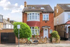 1, Eatonville Villas, London SW17 7SJ