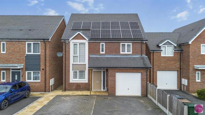 Lamplight Way, Castle Gresley (1).jpg