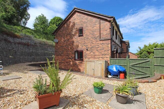 Side of house.jpg