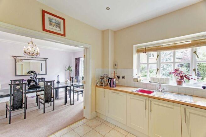 Kitchen & ...