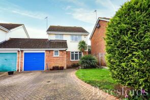 10, Hunters Way, Springfield, Chelmsford CM1 6FL