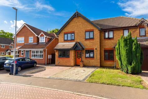 Lindeth Close, Huntingdon, PE29