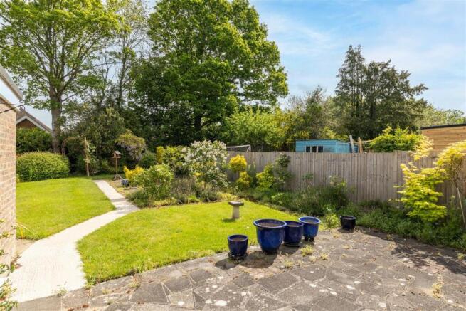 Dale Avenue, Hassocks photo 4