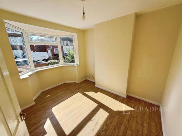 3 bed House to rent Image 4