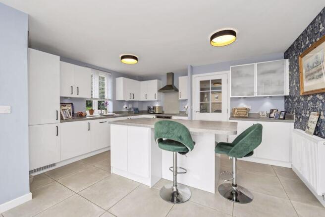 Kitchen/Breakfast Room