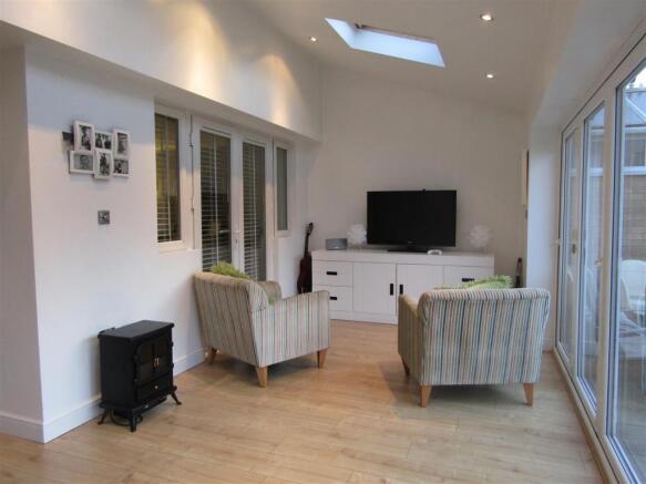 Family Room/Kitchen/Diner