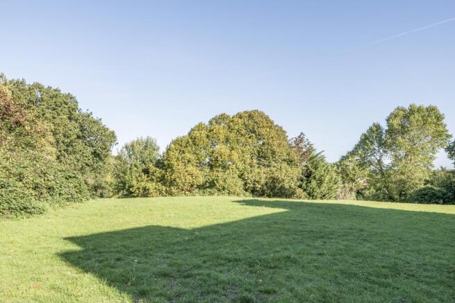 Coleswood, Simmons Close, Whetstone, London, N20 photo 4