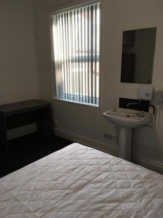 6 bed House Share for sale Image 11
