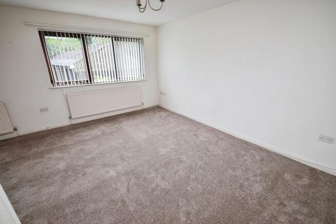 2 bed Apartment for sale Image 2