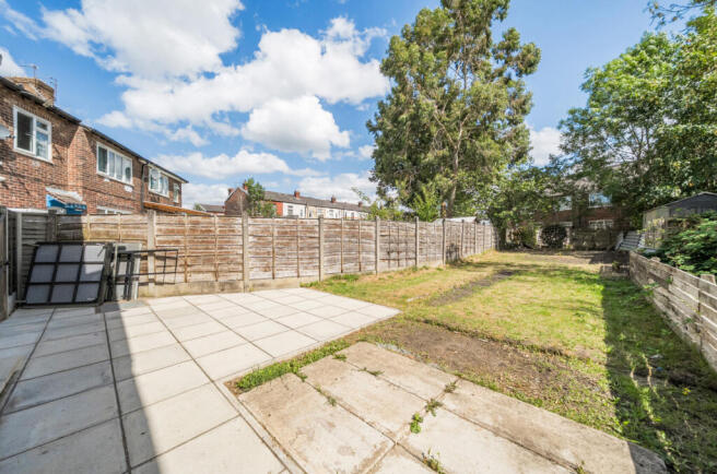 1496747-4-6a6ca8f...
