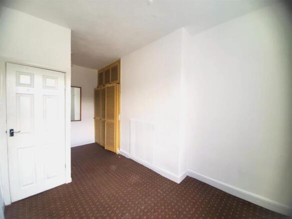 3 bed Terraced to rent Image 10