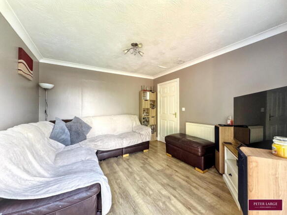 Lon Ystrad, Rhyl, Denbighshire LL18 4DL photo 4