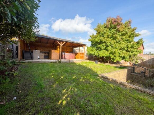 Allenwater Drive, Fordingbridge, SP6 photo 2