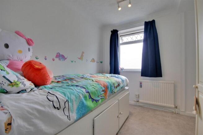 3 bed Terraced for sale Image 11
