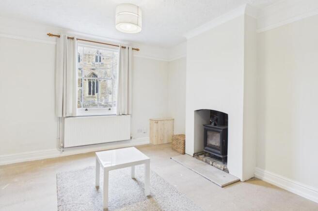 CAM02519G0-PR0391-STILL004