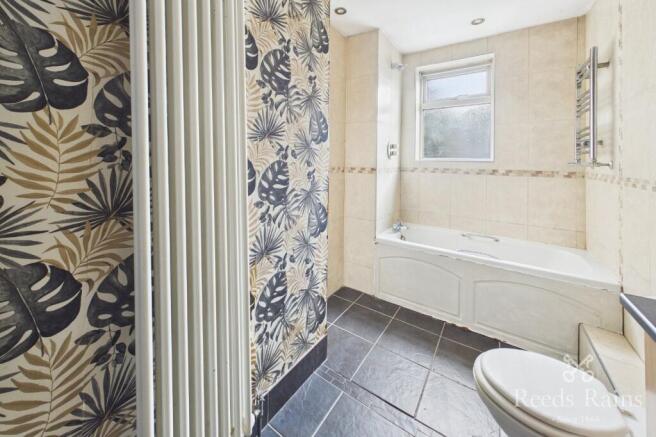 3 bed Terraced for sale Image 9