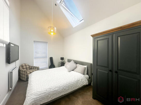 4 bed Detached for sale Image 6