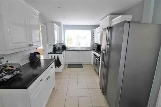 KITCHEN/BREAKFAST ROOM
