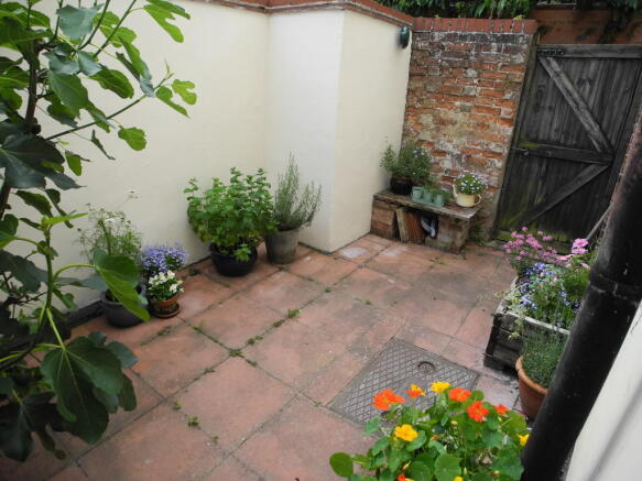 Courtyard Garden