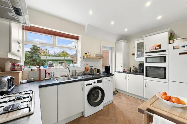 Hawthorn Avenue, Timperley, Altrincham photo 4