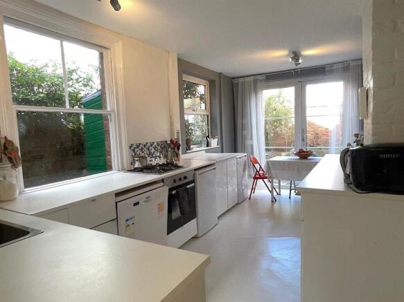 Kitchen/Breakfast Room