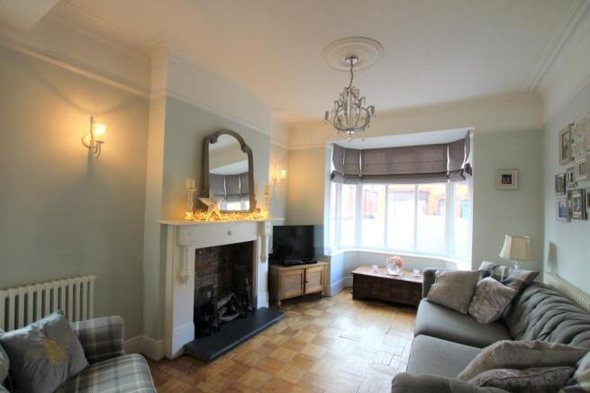Lounge with Bay Window.jpg