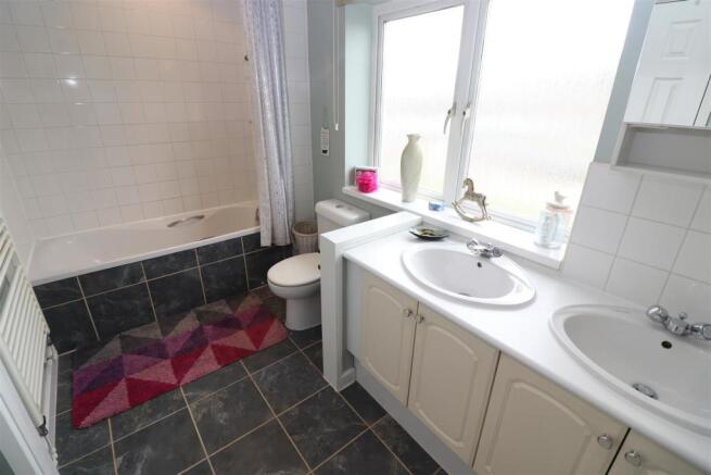 Bathroom / wc