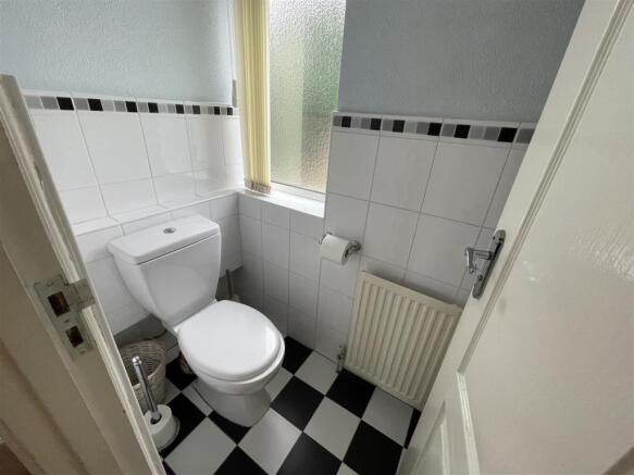 SEPARATE WC