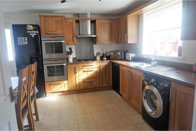 Kitchen / Breakfast