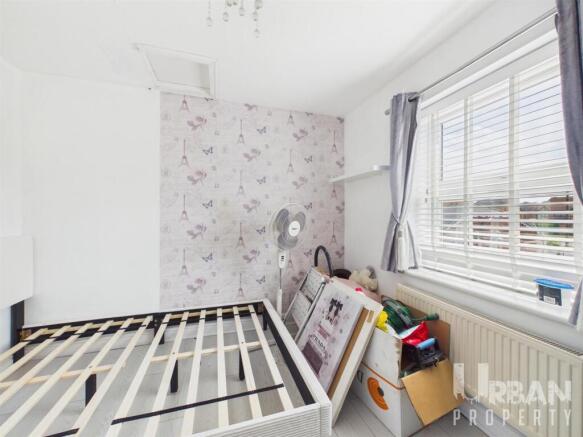 4 bed Semi-Detached for sale Image 12