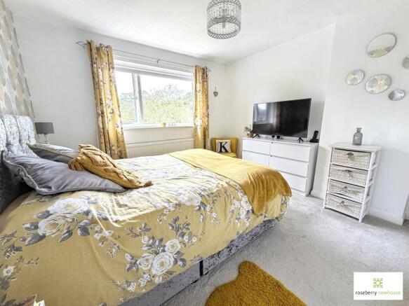 3 bed Semi-Detached for sale Image 5