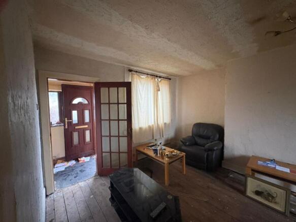 3 bed Semi-Detached for sale Image 9