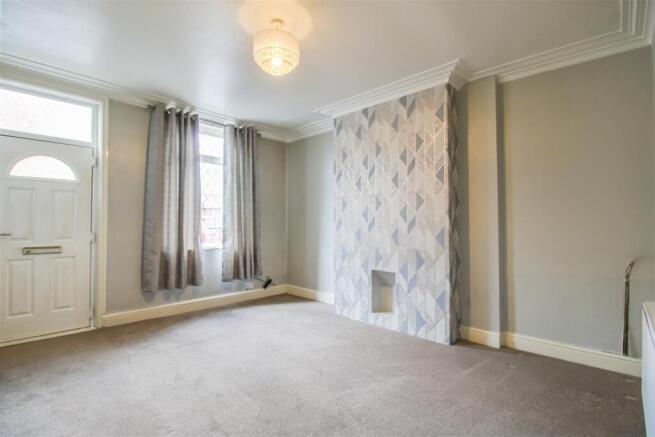 3 bed Terraced for sale Image 4