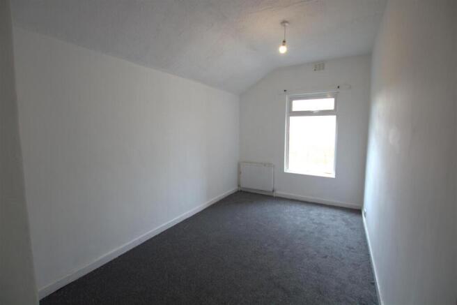 3 bed House to rent Image 12