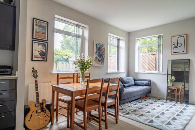1 bed Ground Flat for sale Image 4
