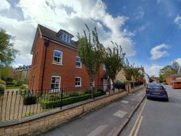 Apartment 11, 15 Fleur De Lis, Church Street, Wantage OX12 8GE