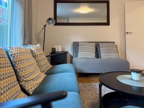 692980d3184f01d7421e3f6d_a94b07bedbc680d7bf02fd199