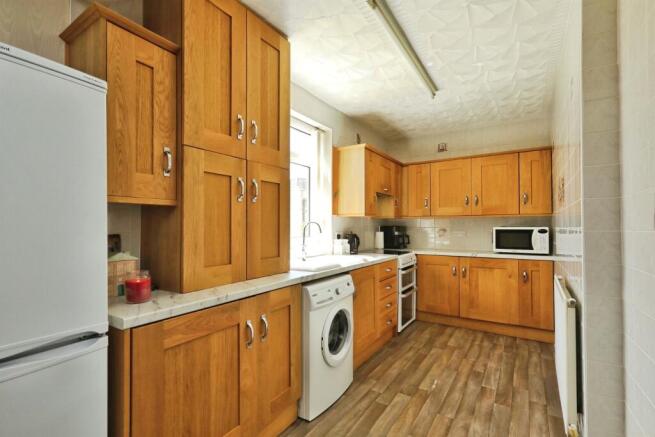 3 bed Semi-Detached for sale Image 8