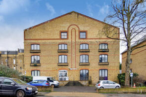 11, 1 5 Silverdale House, Silverdale, London SE26 4SD