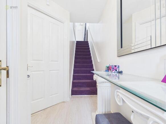 cam01332g0pr0679still002