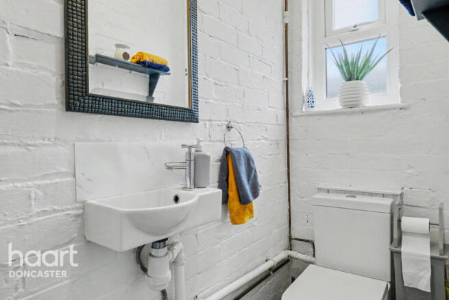 3 bed Terraced for sale Image 6